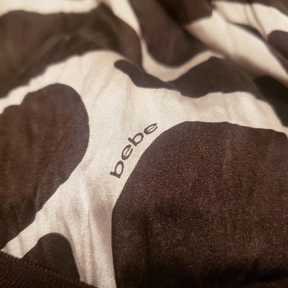 Bebe Brown White Cow Animal Print Dress  Juniors Large L Short Sleeve Satiny EUC - Picture 4 of 7